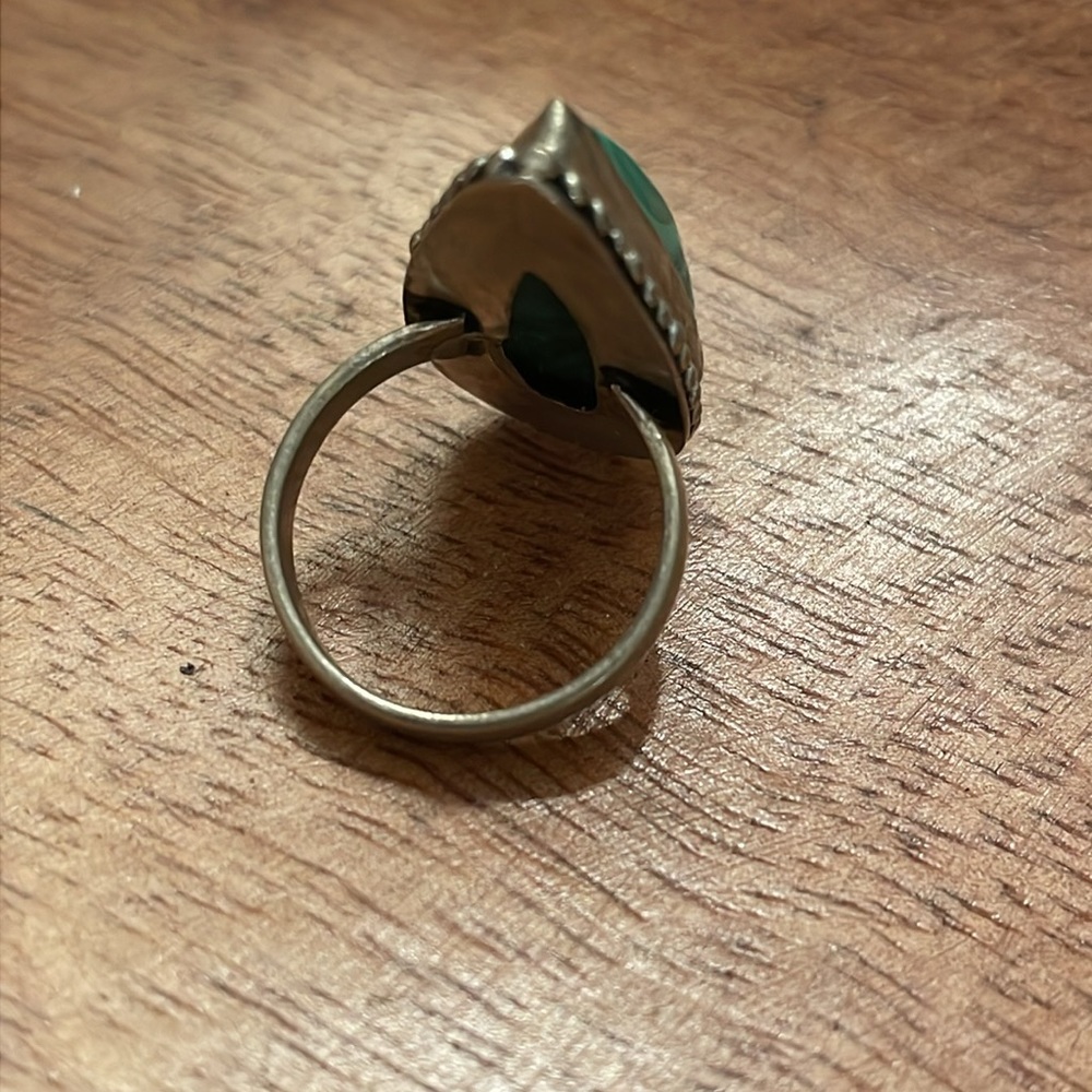 Malachite Ring - Picture 5 of 8